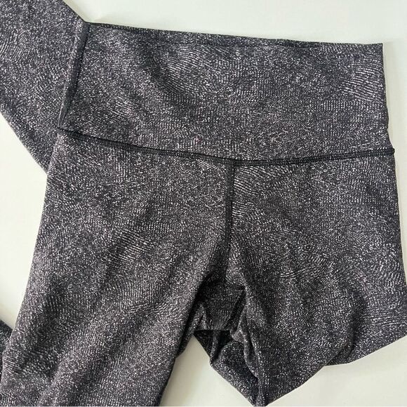 Lululemon Wunder Under High Rise 6 - Picture 6 of 11
